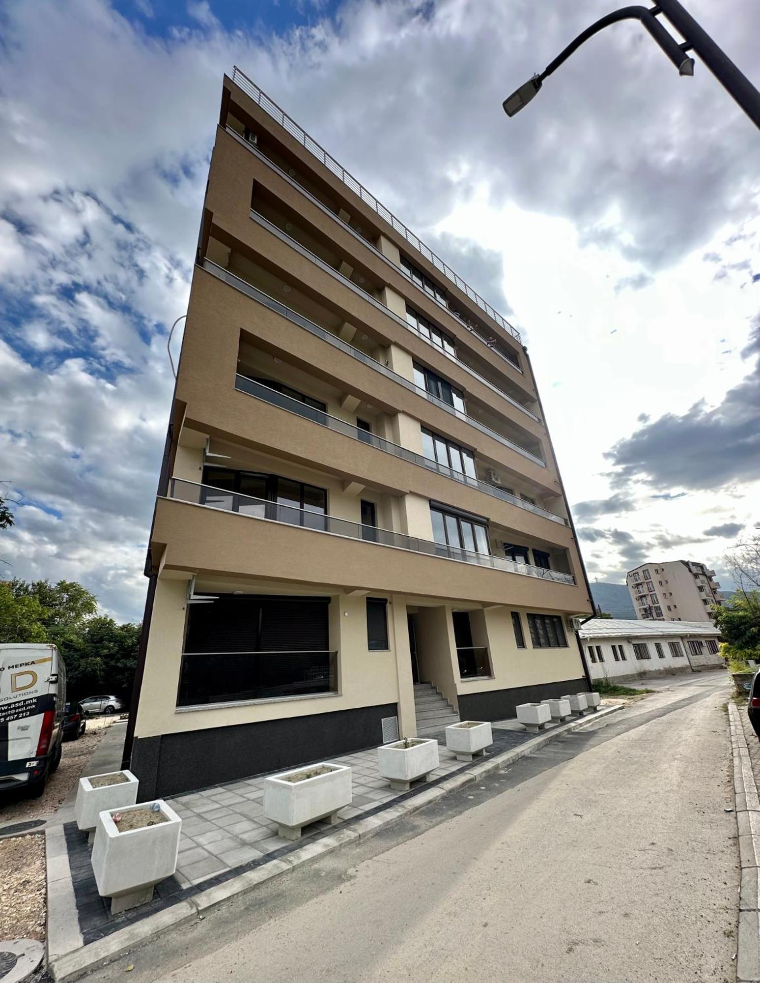 Downtown Riverside Apartments Skopje Exteriör bild